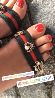 Giulia Siegel feet photo thumbnail