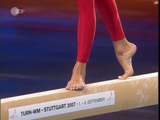 Giulia Siegel feet photo thumbnail