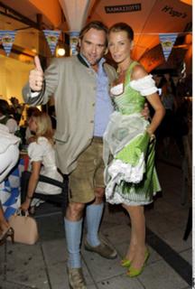 Giulia Siegel feet photo thumbnail