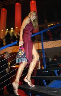 Giulia Siegel feet photo thumbnail