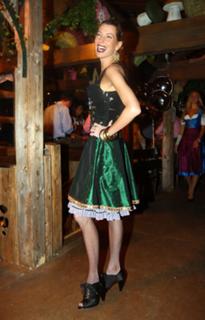 Giulia Siegel feet photo thumbnail