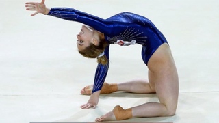 Giulia Steingruber feet photo 15