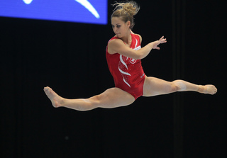 Giulia Steingruber feet photo 13