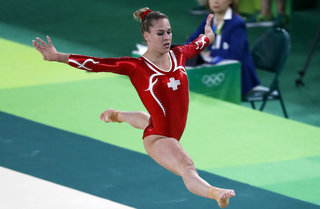 Giulia Steingruber feet photo 8