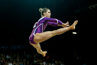Giulia Steingruber feet photo 5