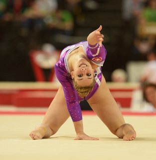 Giulia Steingruber feet photo 12