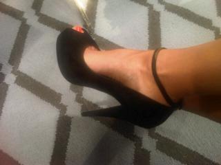 Giuliana Rancic feet photo 16
