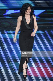 Giusy Ferreri feet photo 18