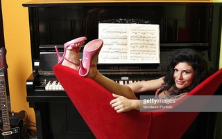 Giusy Ferreri feet photo 5