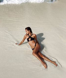 Gizele Oliveira feet photo 17