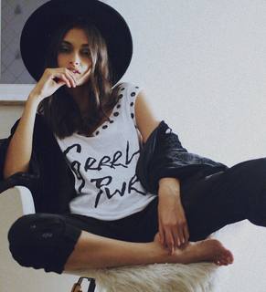 Gizele Oliveira feet photo 5