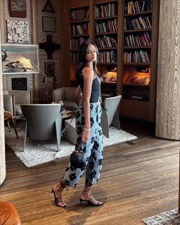 Gizele Oliveira feet photo 9