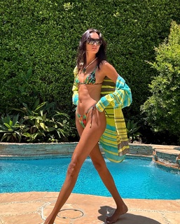 Gizele Oliveira feet photo 12
