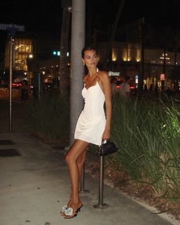 Gizele Oliveira feet photo 20