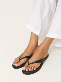 Gizele Oliveira feet photo 17