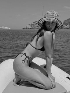 Gizele Oliveira feet photo 3