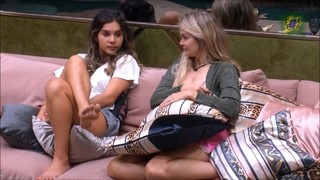 Gizelly Bicalho feet photo 6