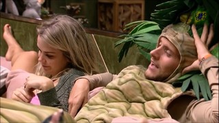 Gizelly Bicalho feet photo 4