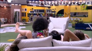 Gizelly Bicalho feet photo 5