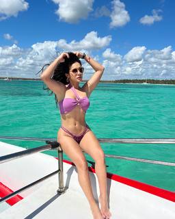 Gizelly Bicalho feet photo 19