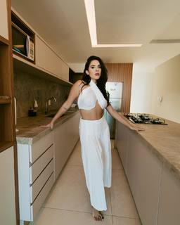 Gizelly Bicalho feet photo 12