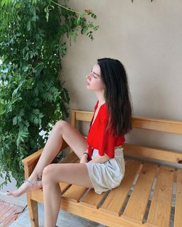 Gizem Akdag feet photo 15