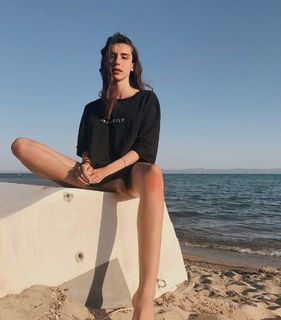 Gizem Akdag feet photo 14