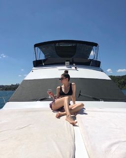 Gizem Akdag feet photo 9