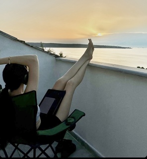 Gizem Akdag feet photo 8