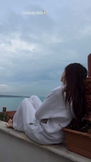 Gizem Akdag feet photo 10