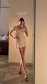 Gizem Akdag feet photo 8