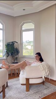 Gizem Akdag feet photo 3