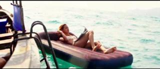 Gizem Emre feet photo 1