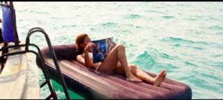 Gizem Emre feet photo 2