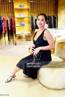 Gizem Emre feet photo 17