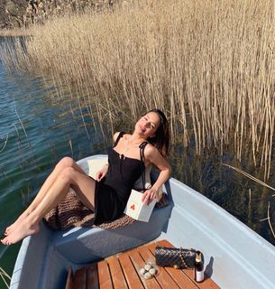 Gizem Emre feet photo 15