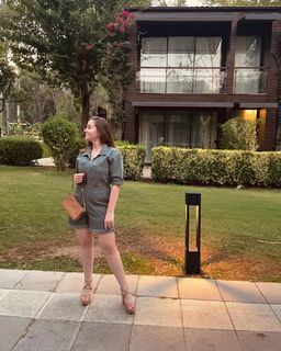 Gizem Güven feet photo 12