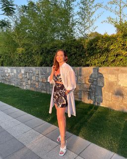 Gizem Güven feet photo 11