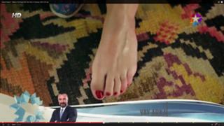 Gizem Karaca feet photo thumbnail