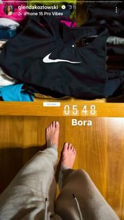 Glenda Kozlowski feet photo 4