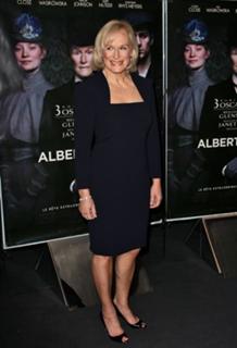 Glenn Close feet photo thumbnail