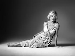 Glenn Close feet photo thumbnail