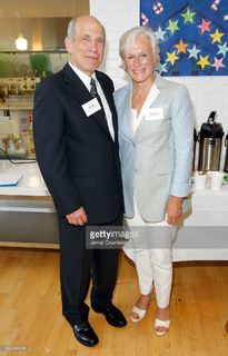 Glenn Close feet photo thumbnail