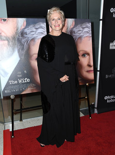 Glenn Close feet photo thumbnail