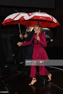 Glenn Close feet photo thumbnail