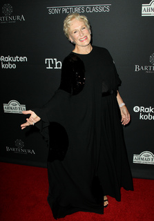 Glenn Close feet photo thumbnail
