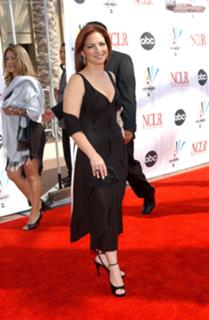 Gloria Estefan feet photo thumbnail