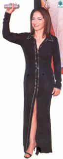 Gloria Estefan feet photo thumbnail