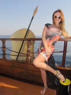 Gloria feet photo 11