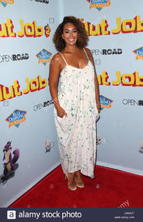 Gloria Govan feet photo 9